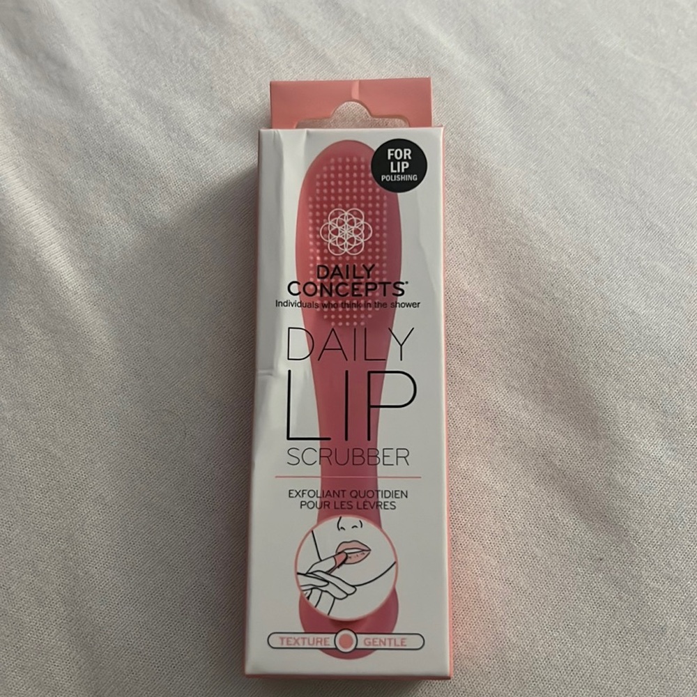 NIB Daily Concepts Silicone Daily Lip Scrubber - BRAND NEW